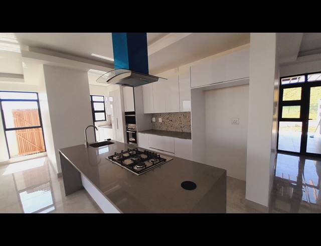 3 BEDROOM FREEHOLD FOR SALE IN SIBAYA PRECINCT
